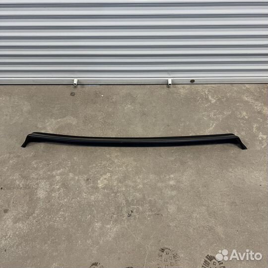 Козырёк заднего стекла 