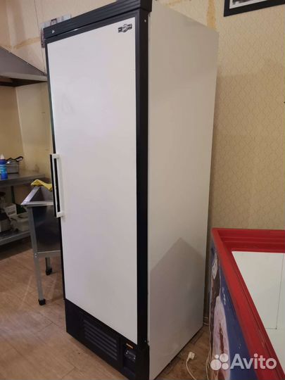 Холодильник и морозильная камера