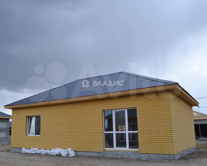 Дом 95 м² на участке 6,5 сот.