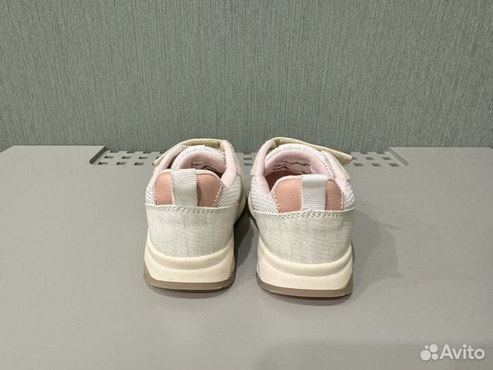 Кроссовки детские