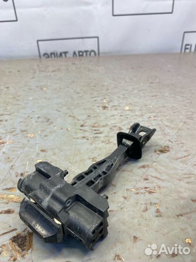 Ограничитель двери передний правый Bmw 5 G30 2.0