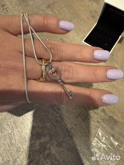Серебрянная цепочка с кулоном новые