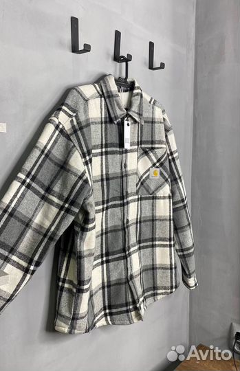 Куртка и рубашка: весенний выбор для тебя