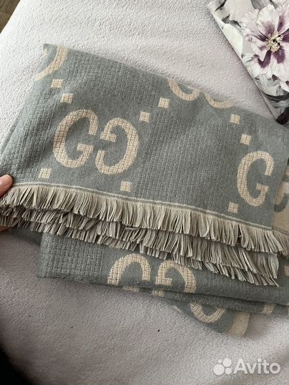 Палантин gucci двухсторонний