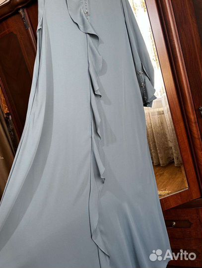 Платье вечернее