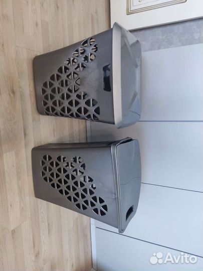 Продам пластиковые контейнеры