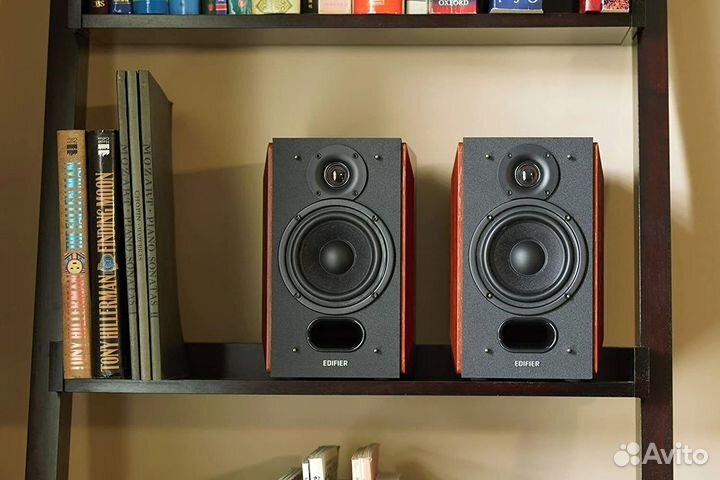 Полочная акустика Edifier P17 brown