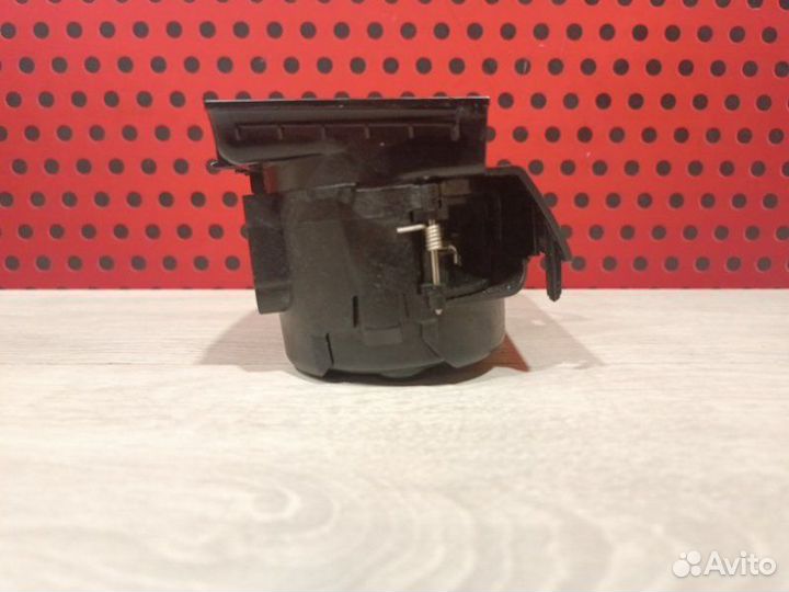 Подстаканник Bmw 5 G30 B48B20A 2018