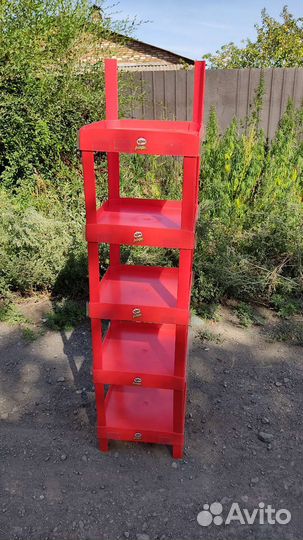 Стойка с полками