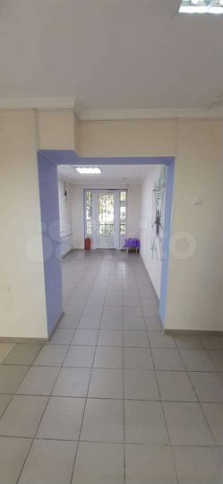 2-к. квартира, 50 м², 1/9 эт.