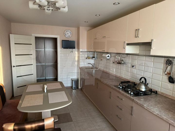 3-к. квартира, 91 м², 7/10 эт.