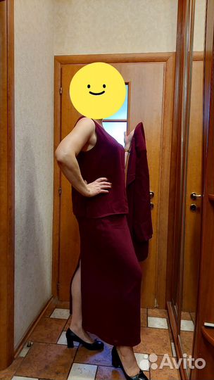 Легкий женский костюм 52 размер с юбкой