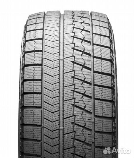 Bridgestone Blizzak VRX 215/50 R17 91S