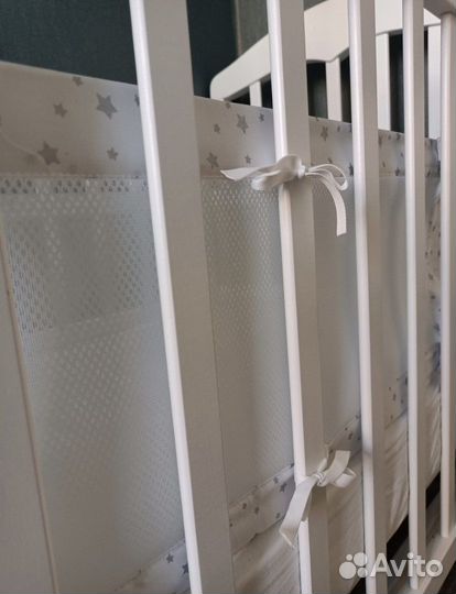 Бортики безопасные в детскую кроватку