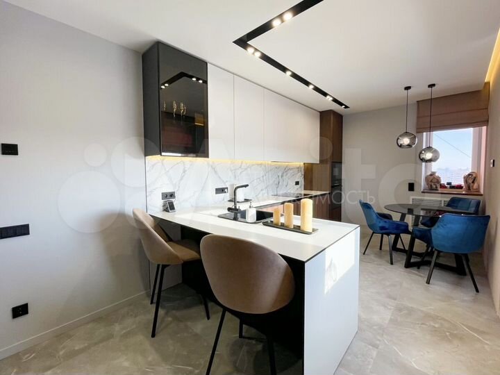 2-к. квартира, 80 м², 14/14 эт.