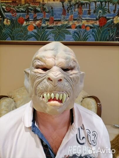 Маска на хеллоуин