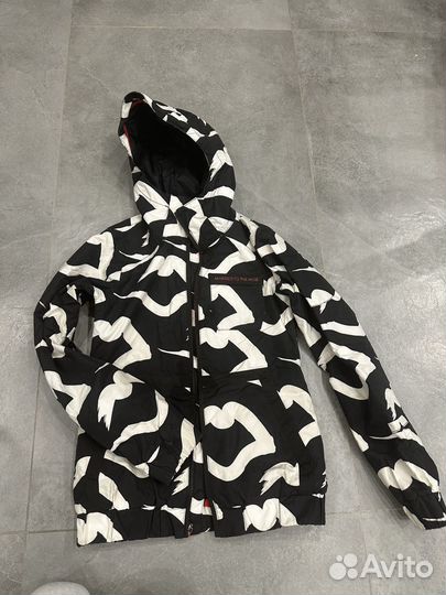 Сноубордическая куртка Burton