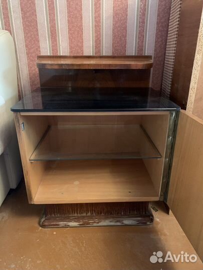 Тумба прикроватная