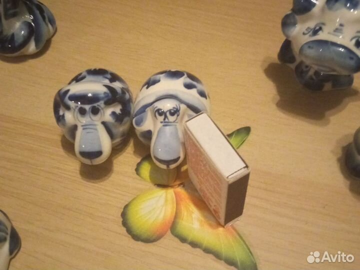 Фигурки животных гжель