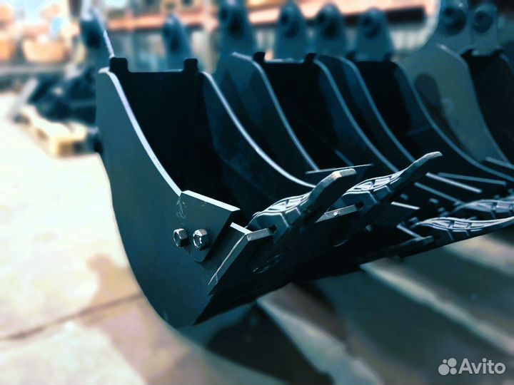 Ковш 300 для экскаватора погрузчика Caterpillar