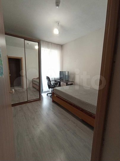 2-к. квартира, 43 м², 1/20 эт.