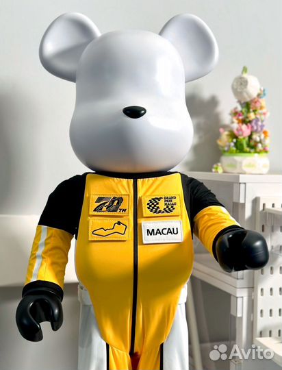 Bearbrick 1000% (70см) Macau Grand Prix