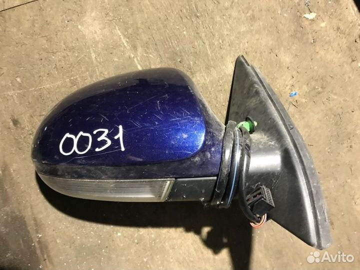 Зеркало правое VW Пассат Б6