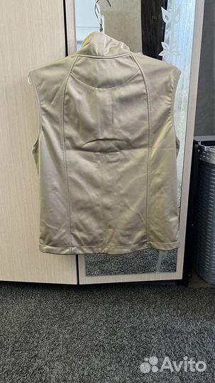 Жилетка спортивная женская