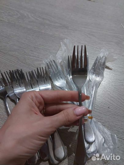 Столовые приборы