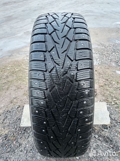 Nokian Tyres Hakkapeliitta 7 215/65 R16 102T
