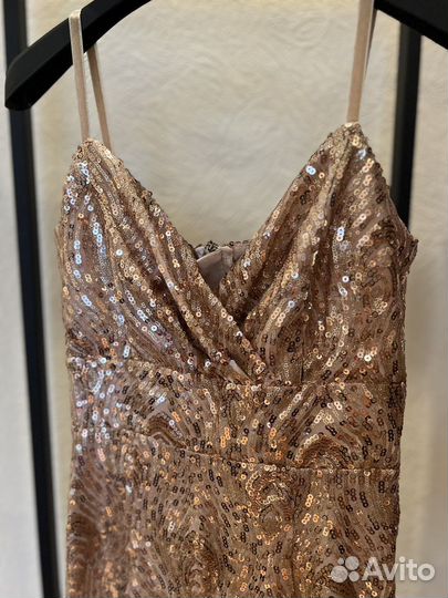 Вечернее платье