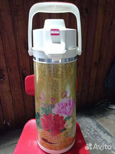 Термос с помпой