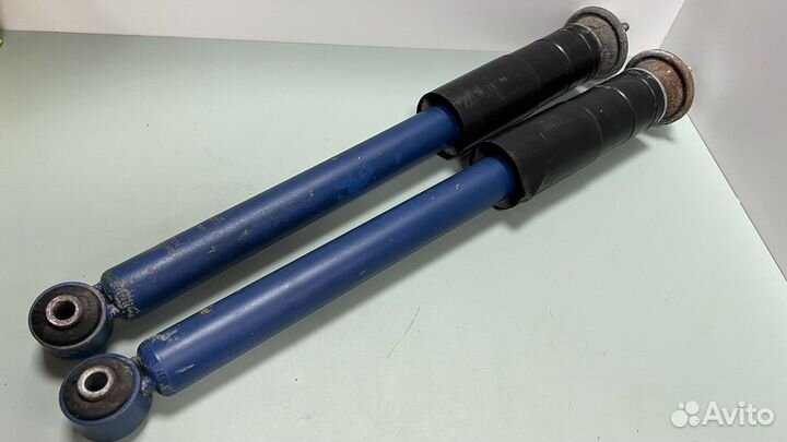 Амортизатор передний Mercedes Benz w140