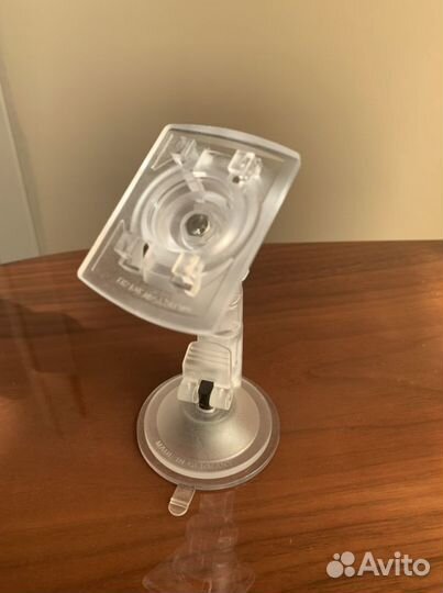 Держатель на присоске