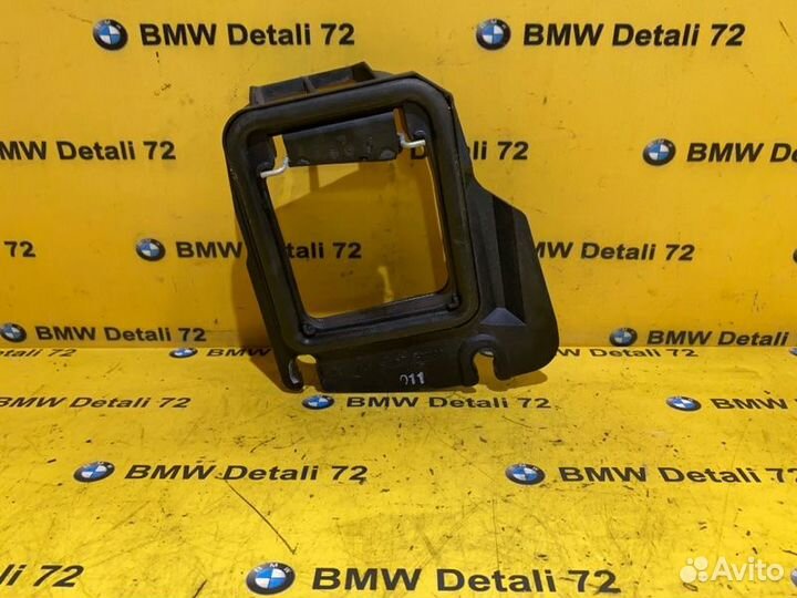 Воздуховод правый Bmw 7 E65 N62B48 2005