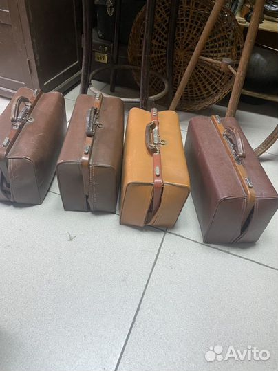 Чемодан, саквояж, корзина, коробка