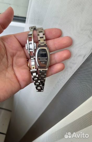 Часы наручные Cartier кварцевые