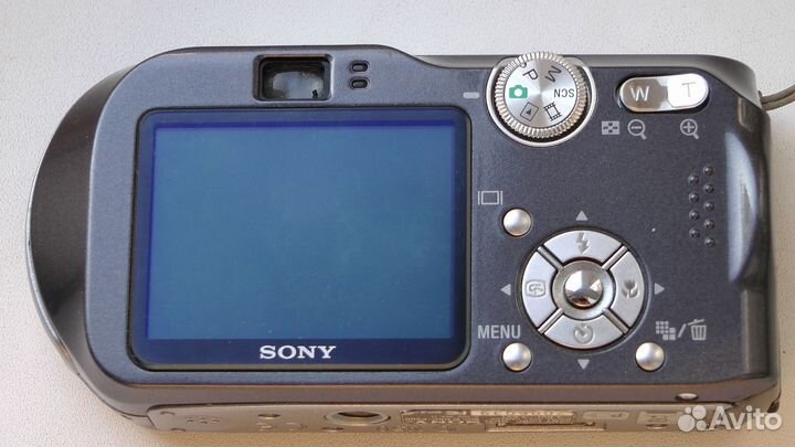 Компактный фотоаппарат Sony Cyber-Shot DSC P-200