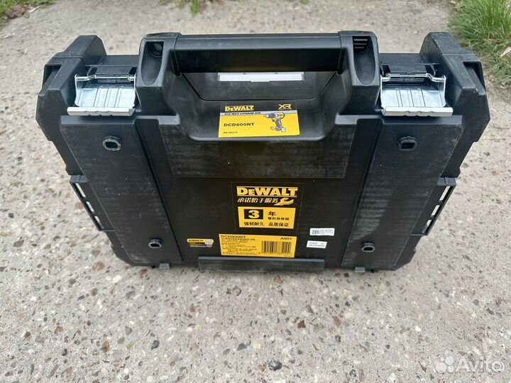Кейс DeWalt Tstak от шуруповерта dcd800