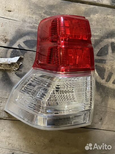 Задний левый фонарь Prado 150