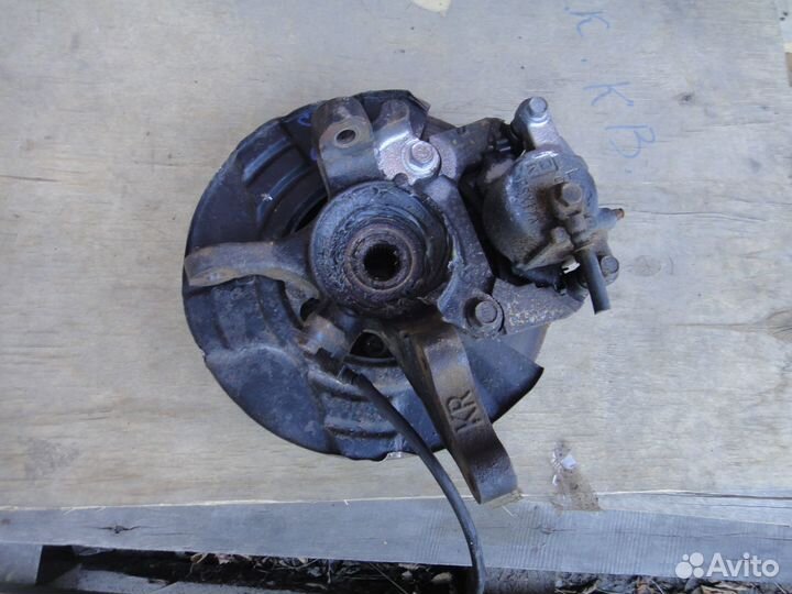 Митсубиси паджеро пинин ио ступица