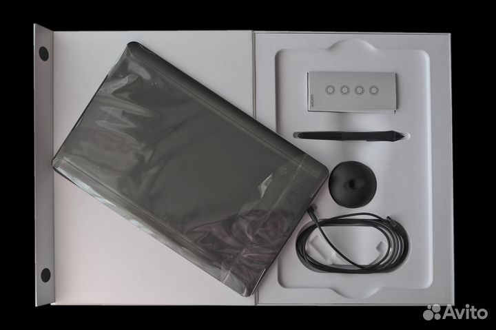 Продам графический плашет Wacom Intuos Pro Medium