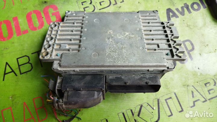 Блок управления двигателем эбу Nissan March Micra