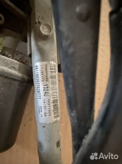 Трапеция стеклоочистителей Шевроле cruze