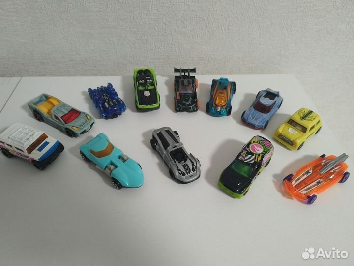 Hot wheels машинки