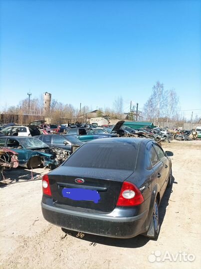 Запчасти Б/У Ford Focus 2 седан 1.6 л