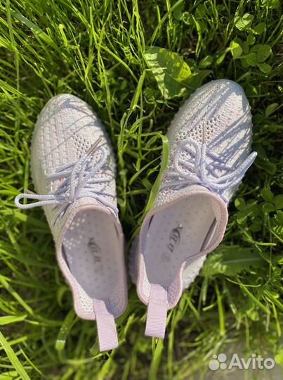 Кроссовки Изи размер 32-36