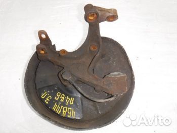 Кулак задний правый 8E0505432AF