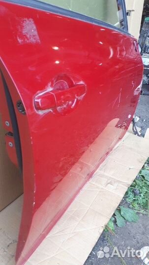 Дверь передняя правая Toyota Auris NRE150 2009