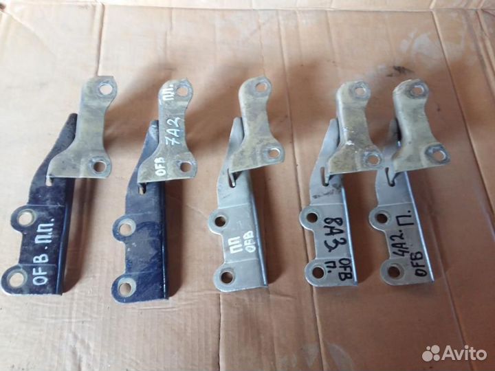 Петля капота правая Opel Frontera B 1998-2004